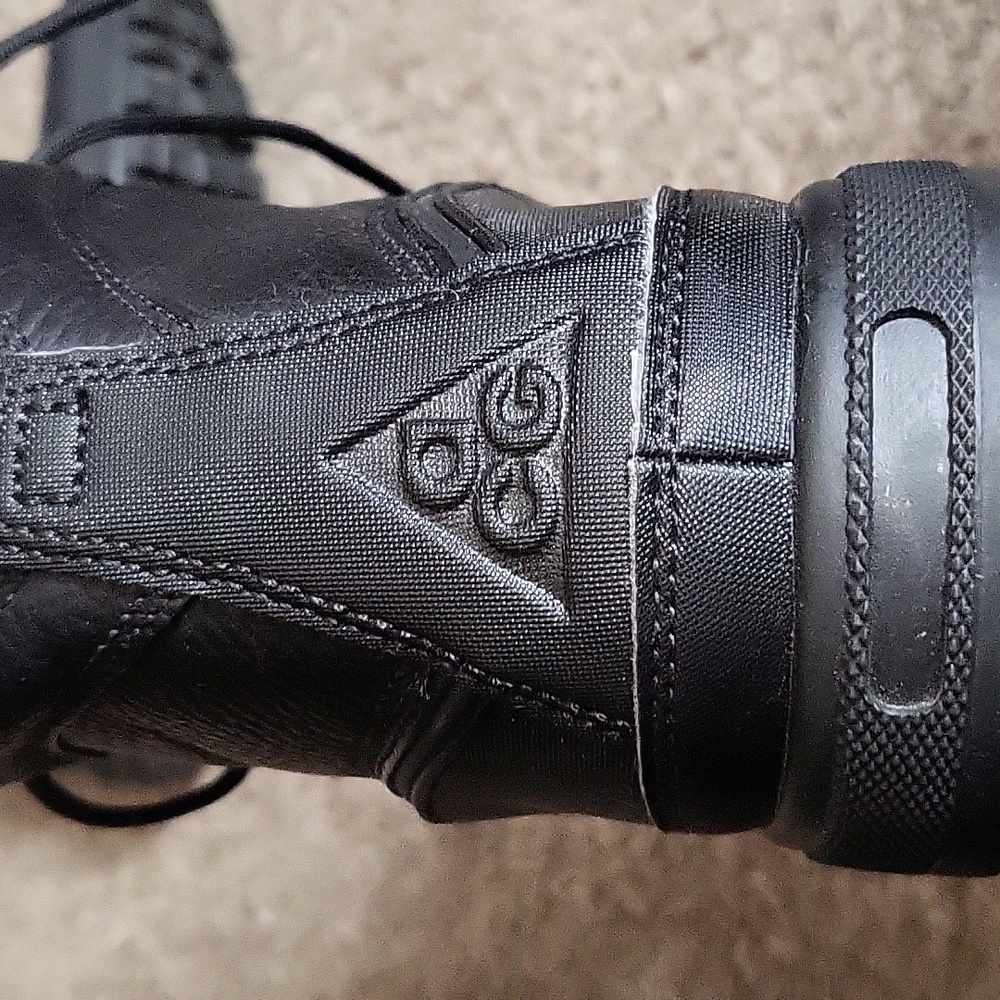 Nike Boots - Picture 4 of 5